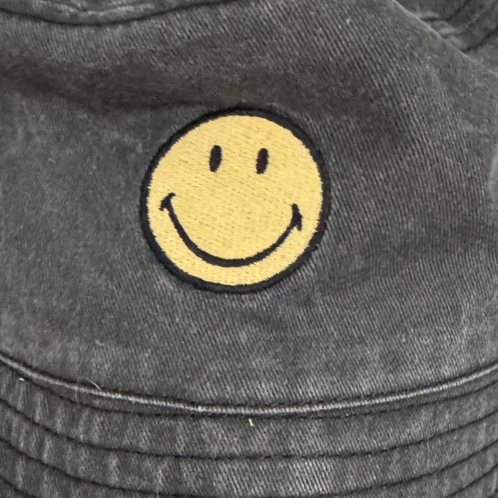 American Eagle Outfitters Black Bucket Hat with Smiley - Picture 5 of 5